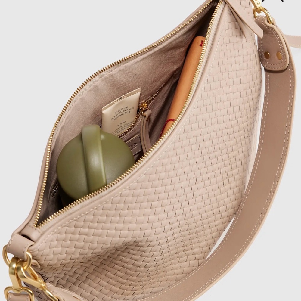 NEW Quince Italian Leather Convertible Crescent Handwoven Shoulder Bag - Taupe - Picture 5 of 12